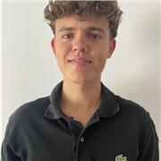 Estudiante del doble grado de ADE/Derecho imparte clases de catalán, castellano, inglés, matemáticas y geografía/historia a estudiantes de primaria y ESO con ganas de aprender